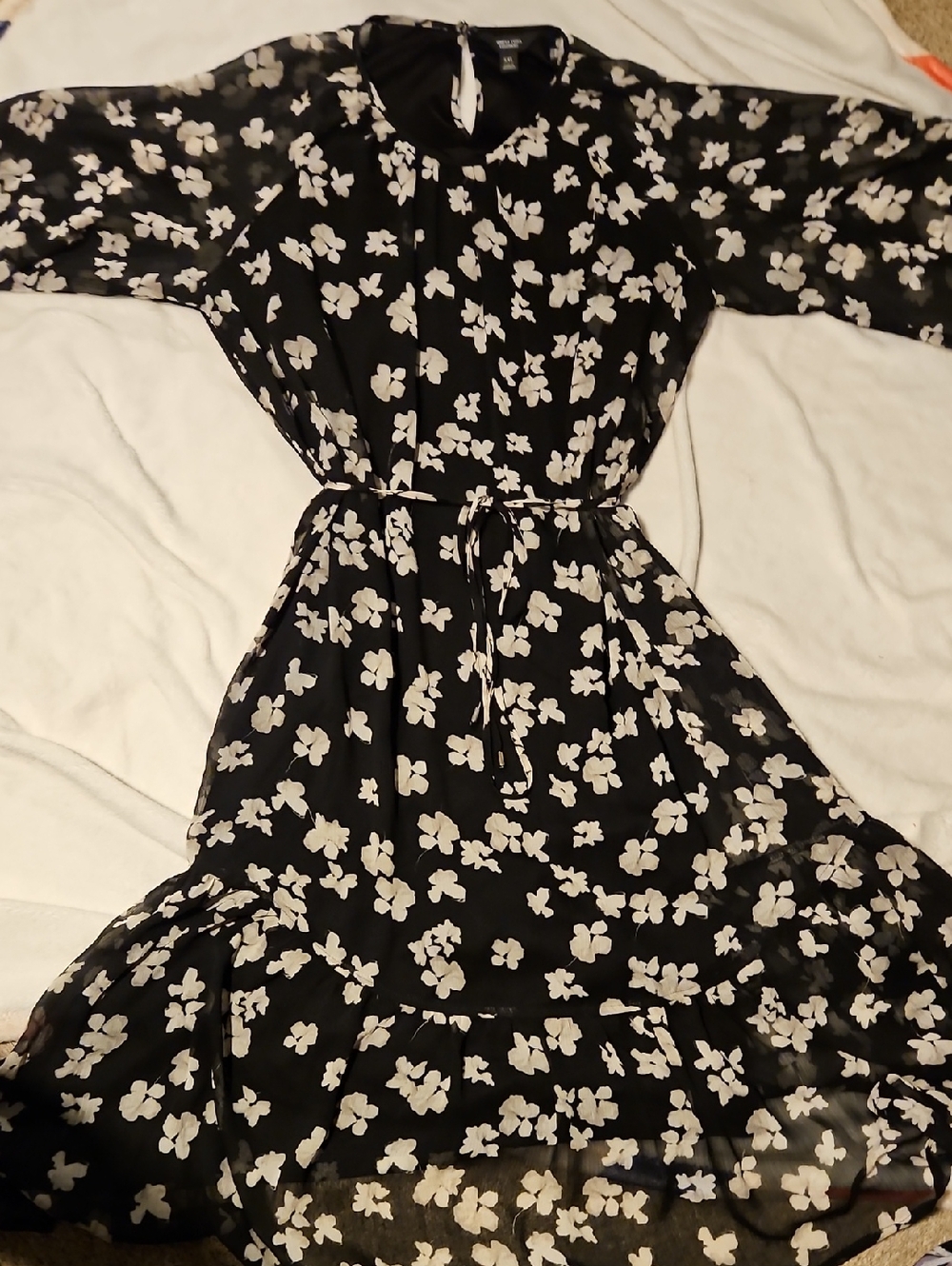 Simply Vera Vera Wang Black Maxi Dress with White Floral Print
